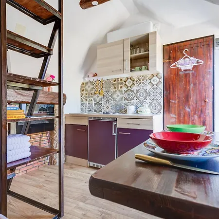 Little Castle By Interhome Nyaraló *