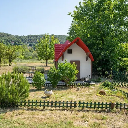 Little Castle By Interhome Nyaraló