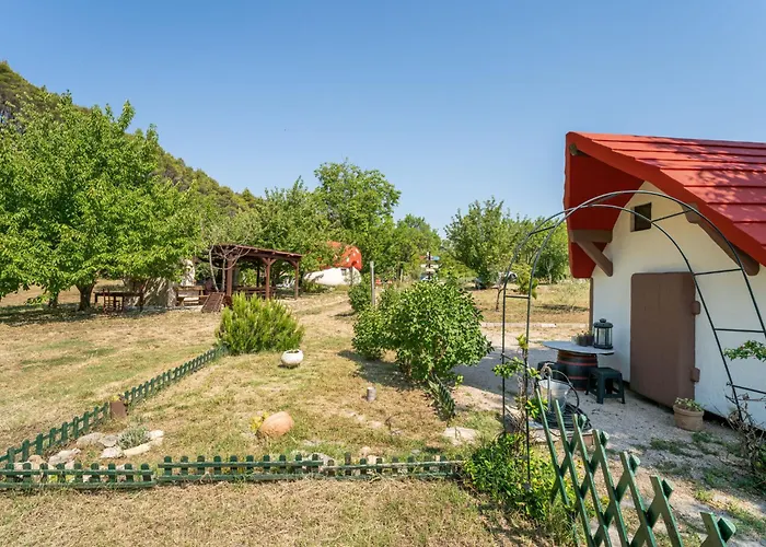 Little Castle By Interhome * Skradin