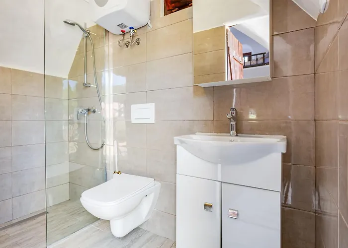 בית נופש Little Castle By Interhome *